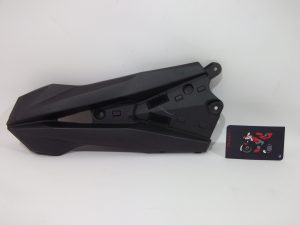 EMBELLECEDOR SOPORTE MOTOR DERECHO INFERIOR KAWASAKI Z 800 E/FULL 2013-2016